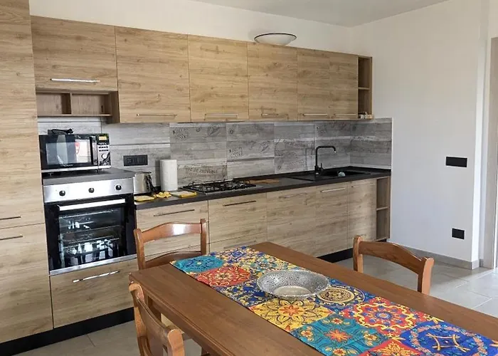 Colli Di Apartman Luni